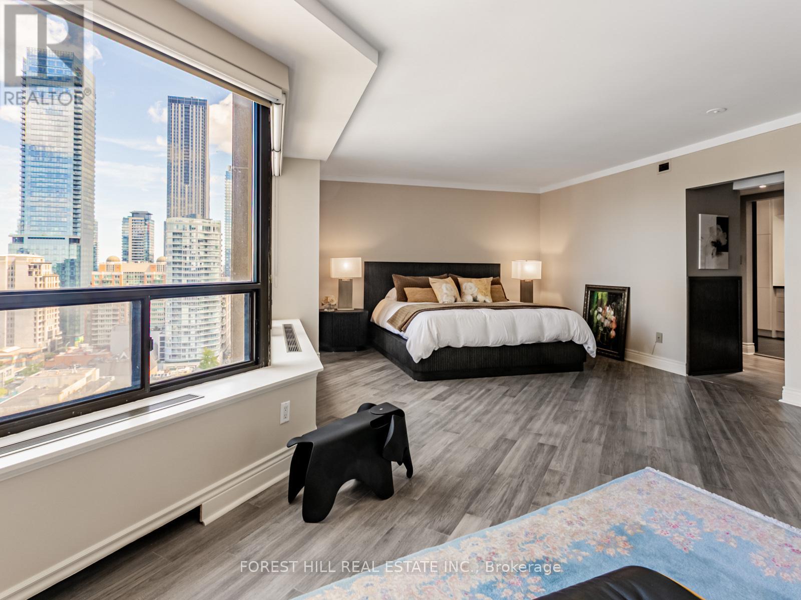 Photo 16 of 1810 1809 175 Cumberland Street, Toronto ON