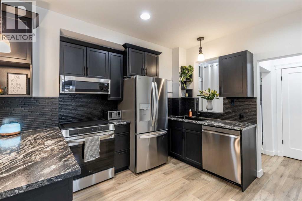 Photo 15 of 60 9 Street Sw, Medicine Hat AB