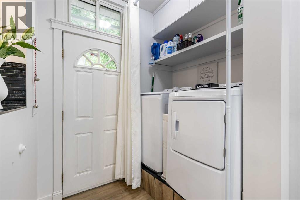 Photo 17 of 60 9 Street Sw, Medicine Hat AB