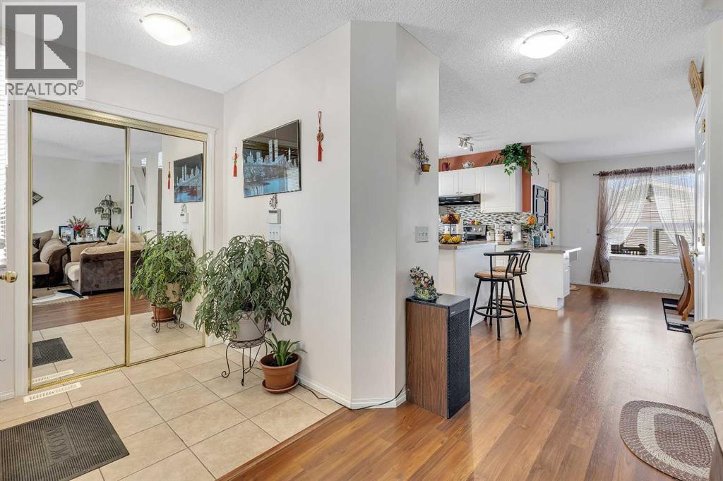 Photo 2 of 31 Tarington Way Ne, Calgary AB