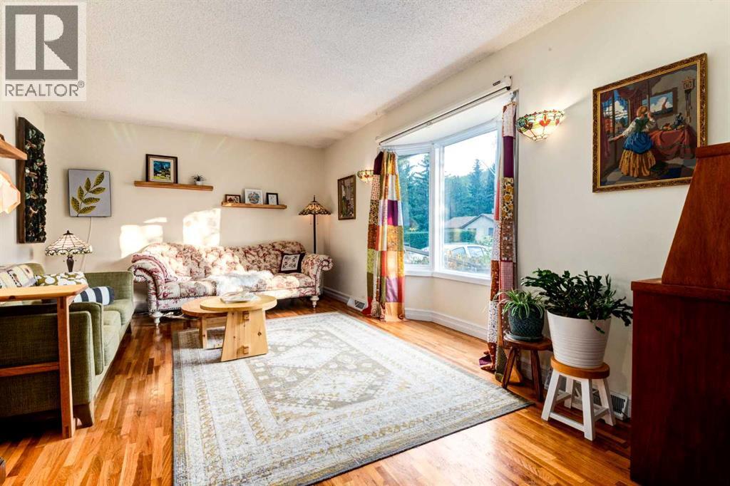 Single Family House Bungalow for Sale in   Avenue NW Bowness Calgary 