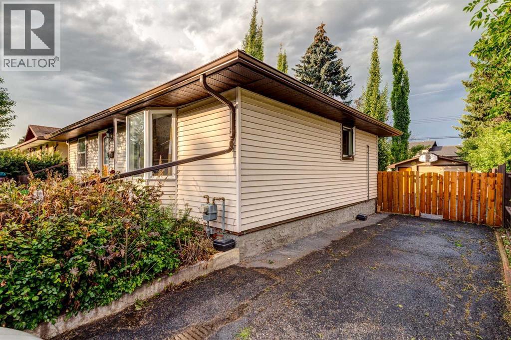 Single Family House Bungalow for Sale in   Avenue NW Bowness Calgary 