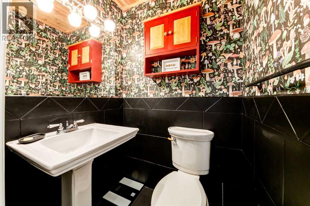 Single Family House Bungalow for Sale in   Avenue NW Bowness Calgary 