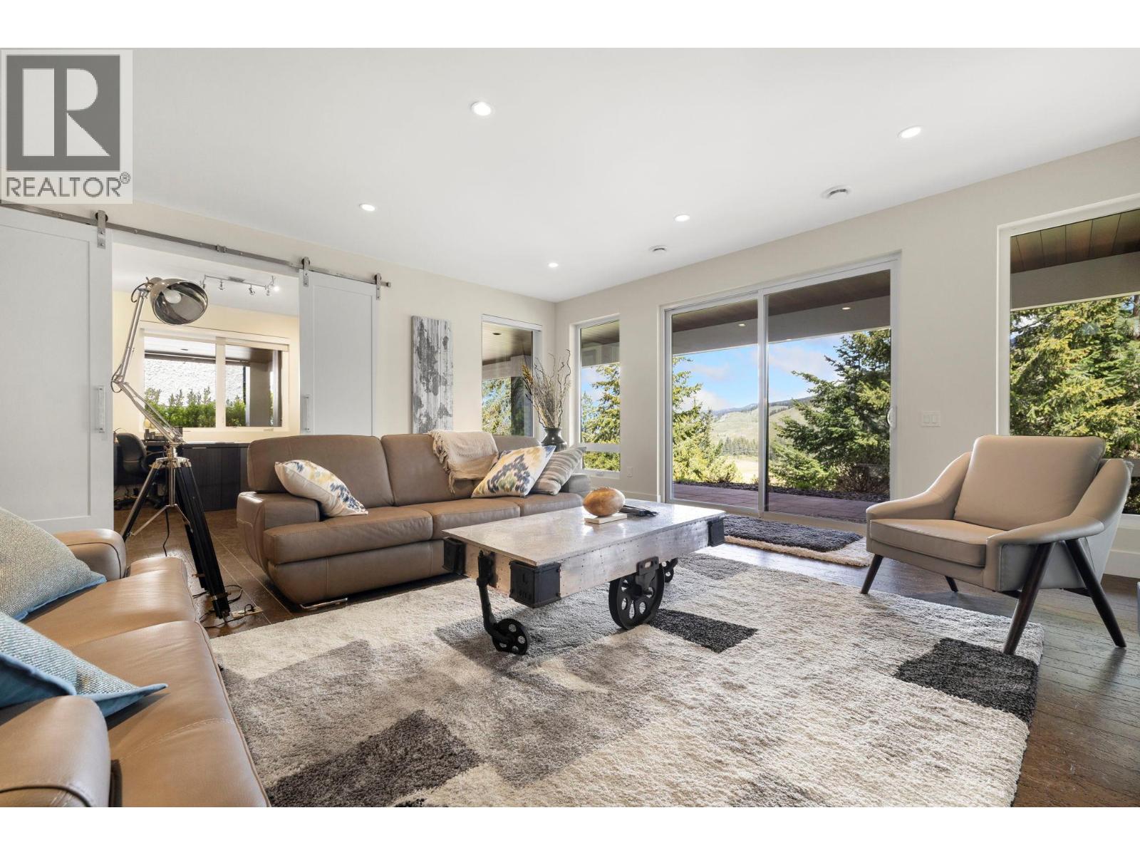  920 Stockley Street, Kelowna