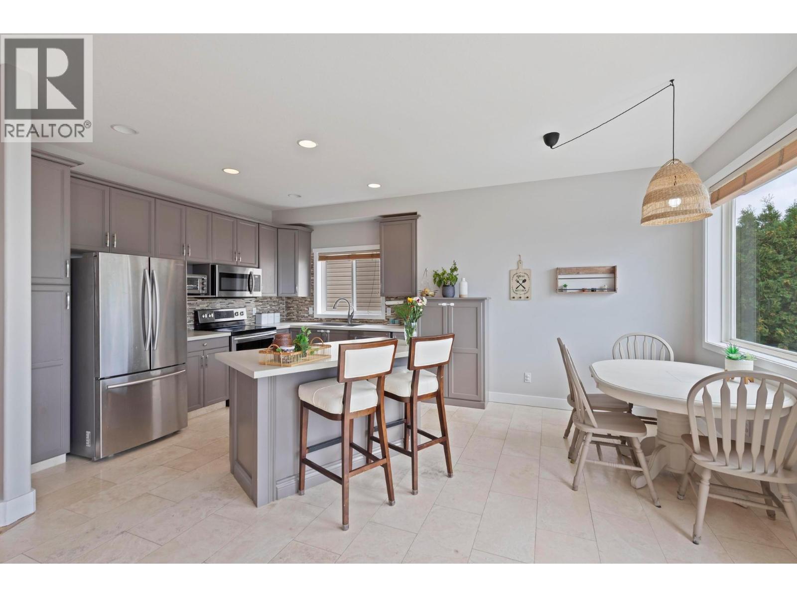  2805 Doucette Drive, West Kelowna