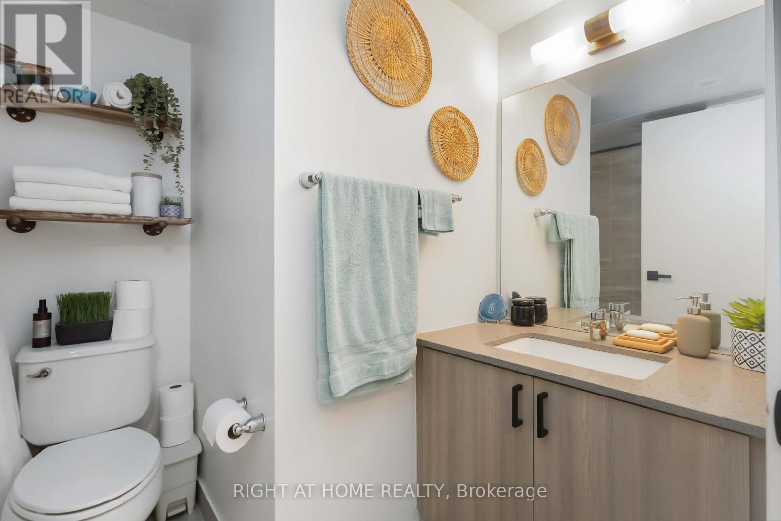 Photo 26 of Th 8 1245 Bayly Street, Pickering ON