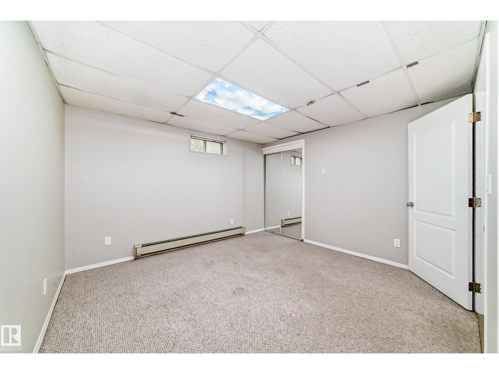 Photo 20 of 10735 68 Av Nw, Edmonton AB