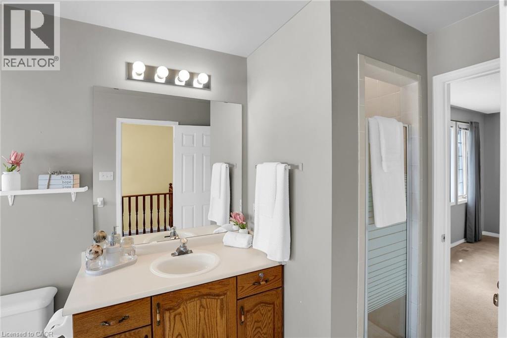 Photo 28 of 5129 Crimson King Way, Beamsville ON