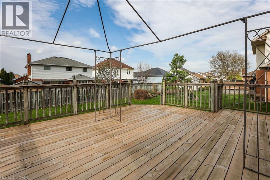 Photo 34 of 5129 Crimson King Way, Beamsville ON