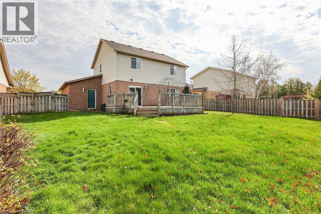 Photo 36 of 5129 Crimson King Way, Beamsville ON