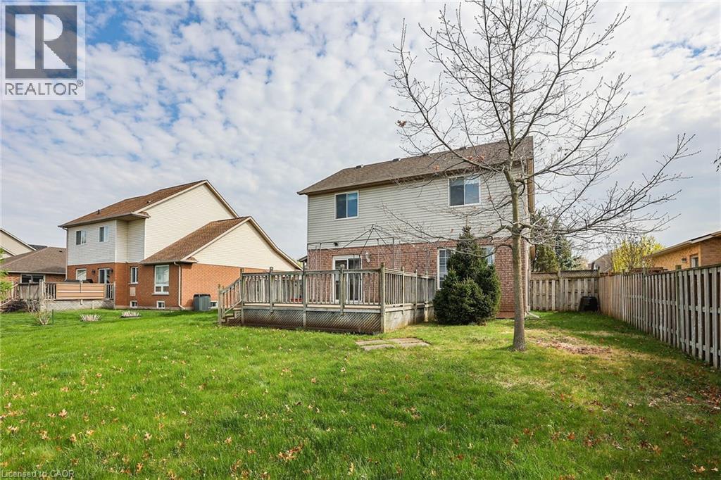 Photo 38 of 5129 Crimson King Way, Beamsville ON