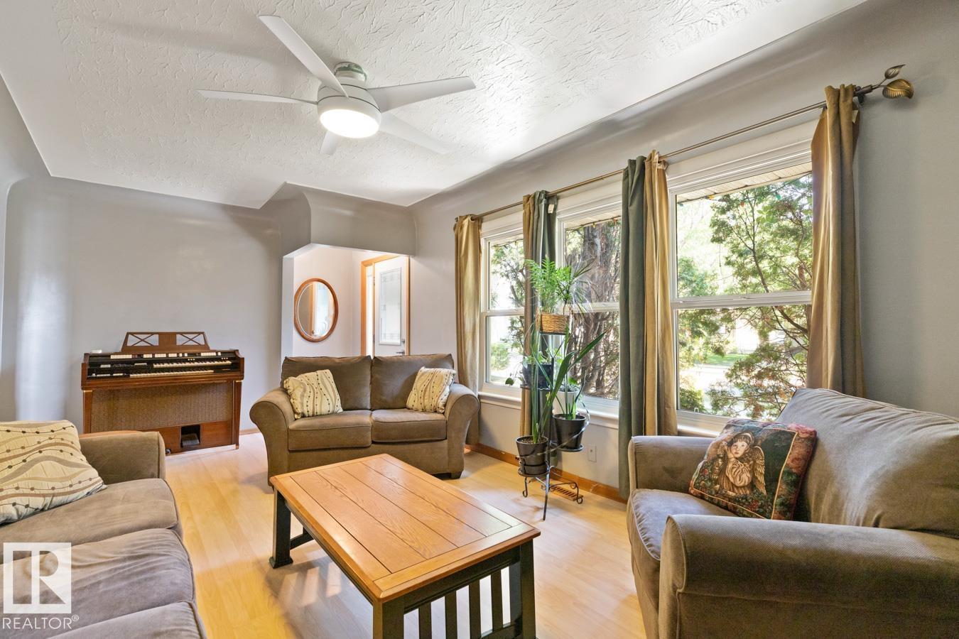 Photo 6 of 12346 129 St Nw, Edmonton AB