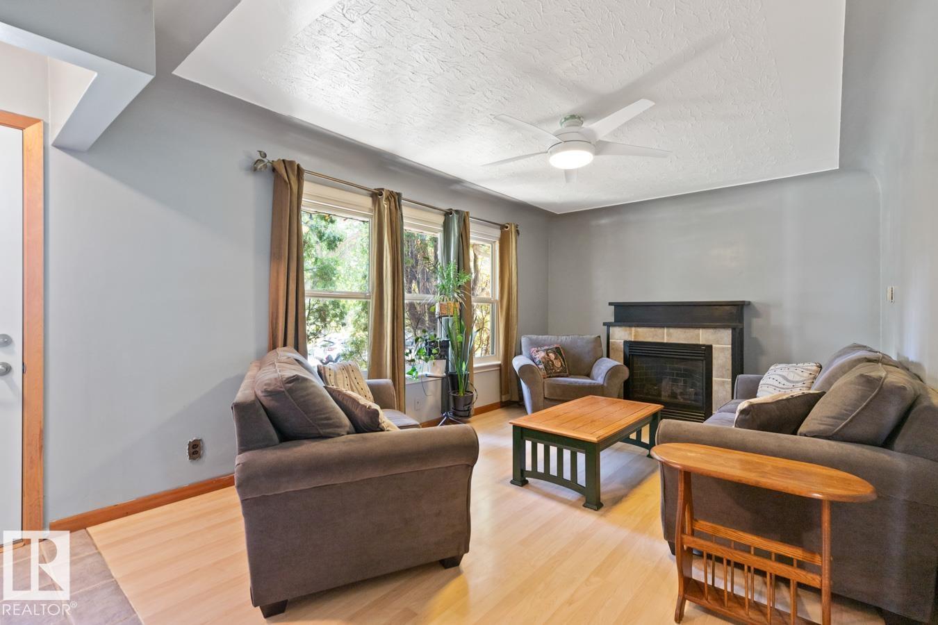 Photo 5 of 12346 129 St Nw, Edmonton AB