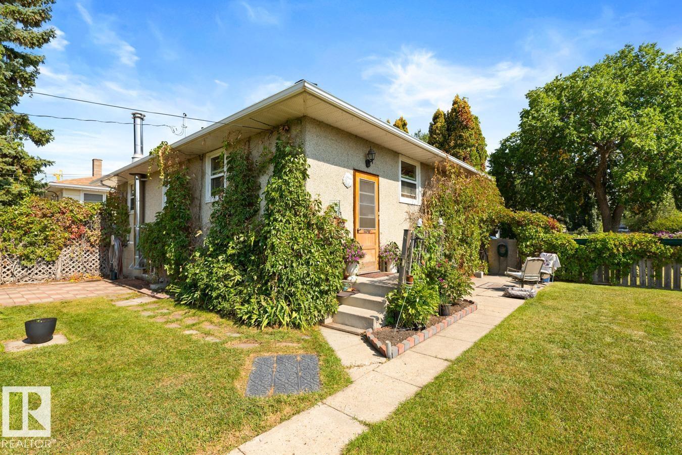 Photo 27 of 12346 129 St Nw, Edmonton AB