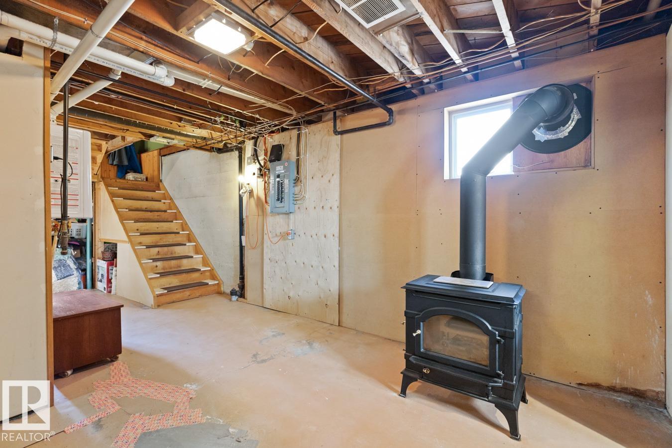 Photo 20 of 12346 129 St Nw, Edmonton AB