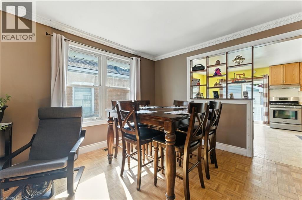 Photo 7 of 28 Baldwin Avenue, Brantford ON