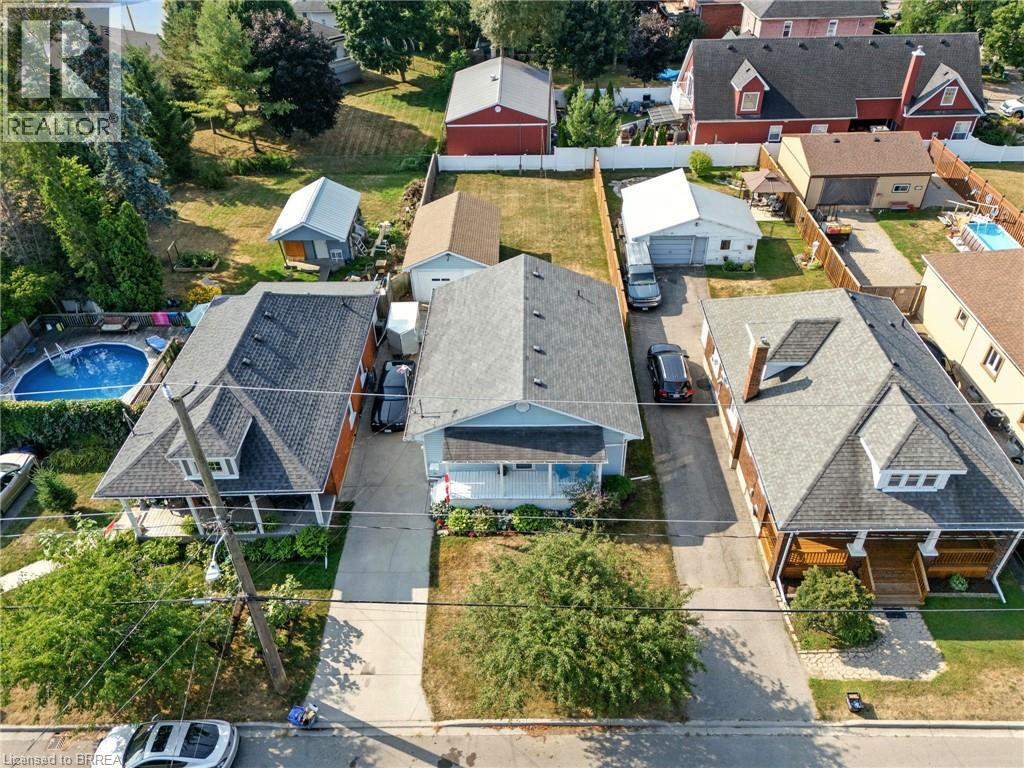 Photo 26 of 28 Baldwin Avenue, Brantford ON