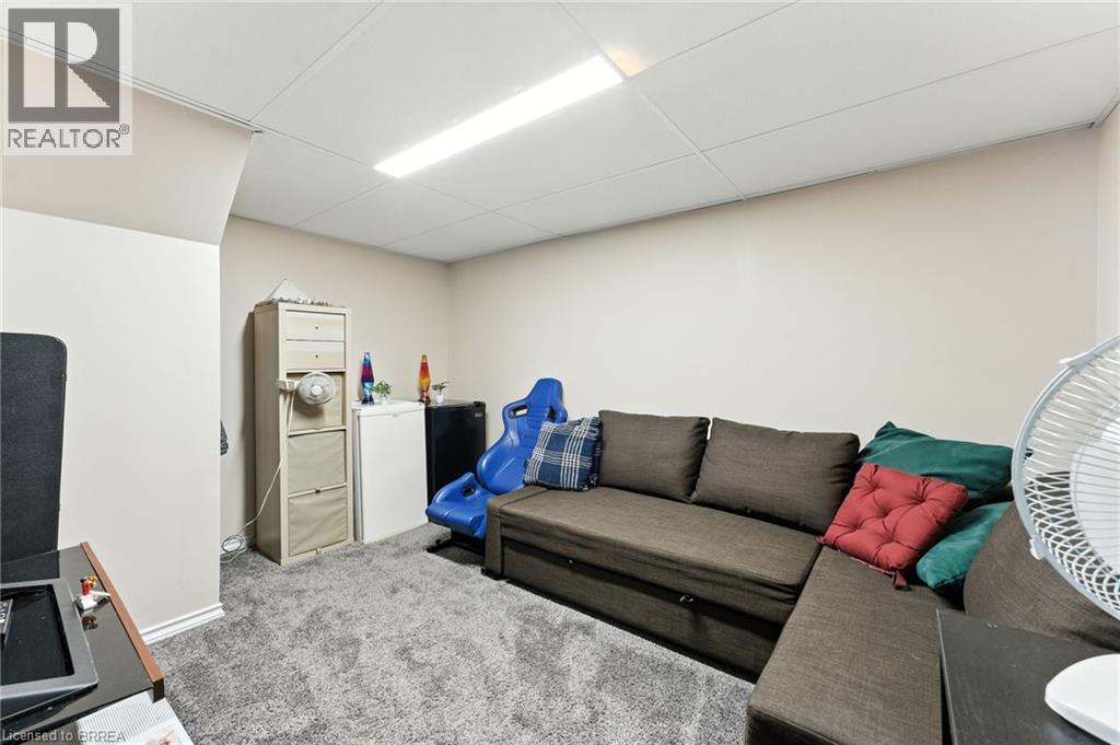 Photo 18 of 28 Baldwin Avenue, Brantford ON