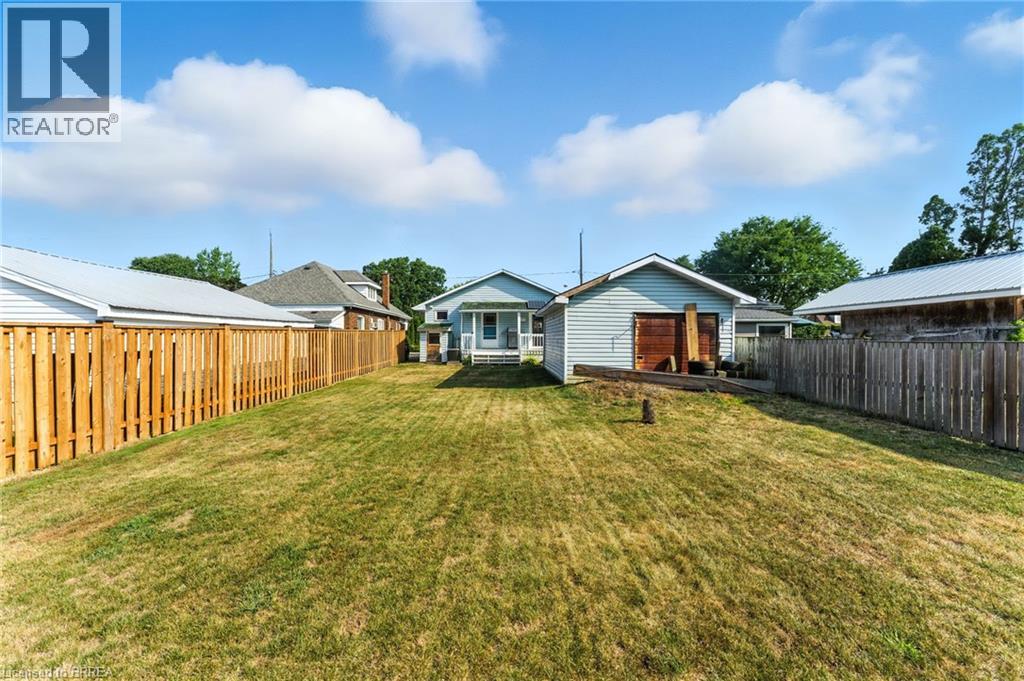 Photo 23 of 28 Baldwin Avenue, Brantford ON