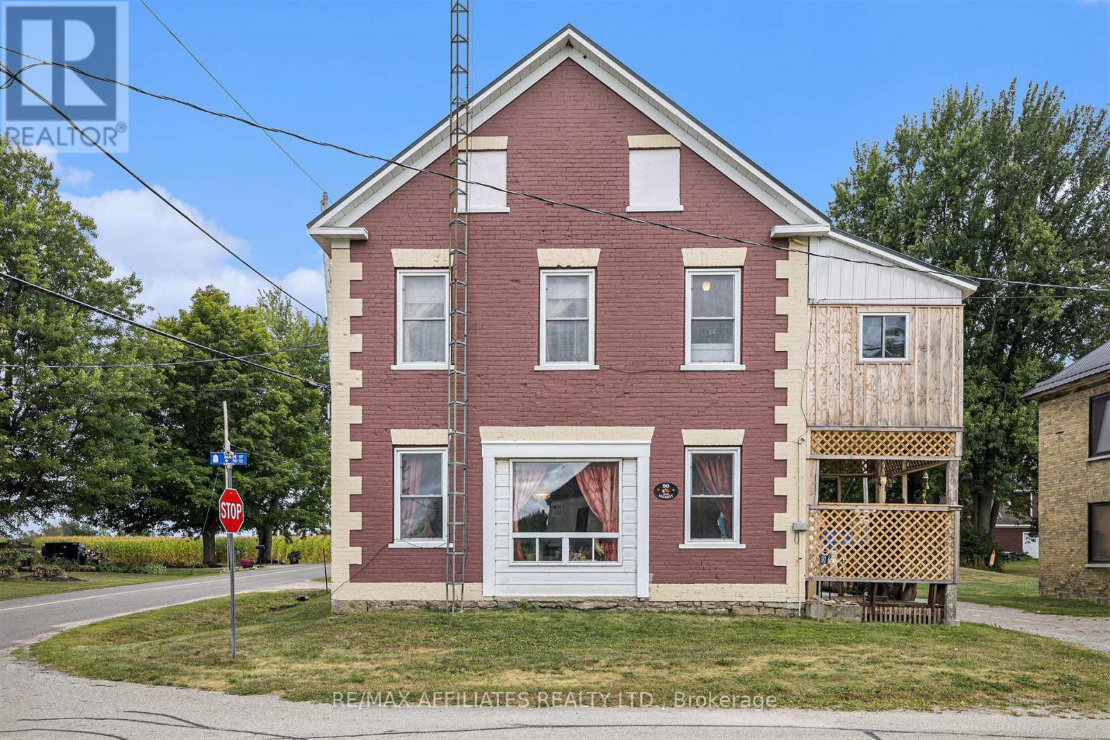 Photo 30 of 90 Main Street, Merrickvillewolford ON