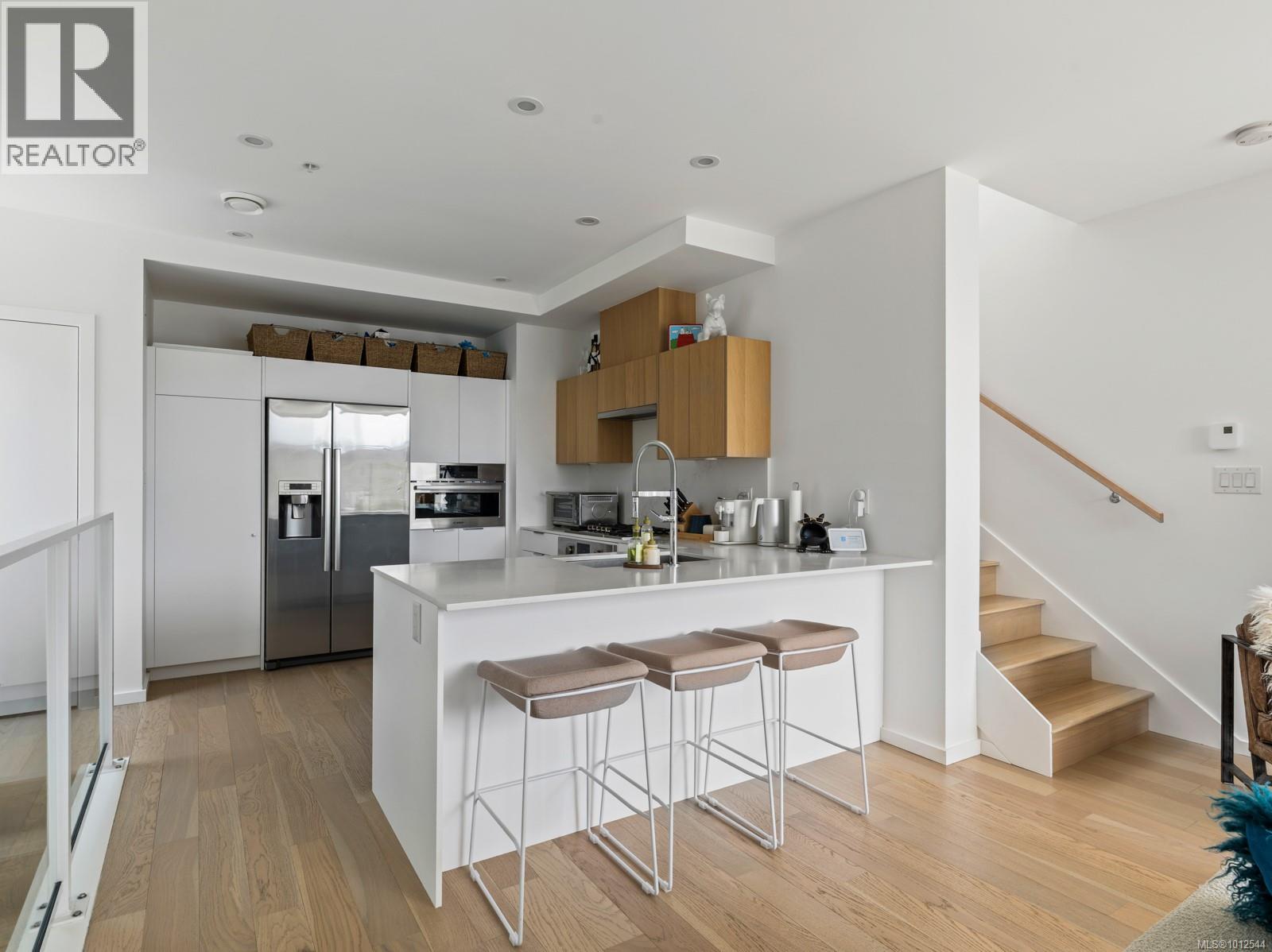 Photo 15 of 108 1720 Fairfield Rd, Victoria BC