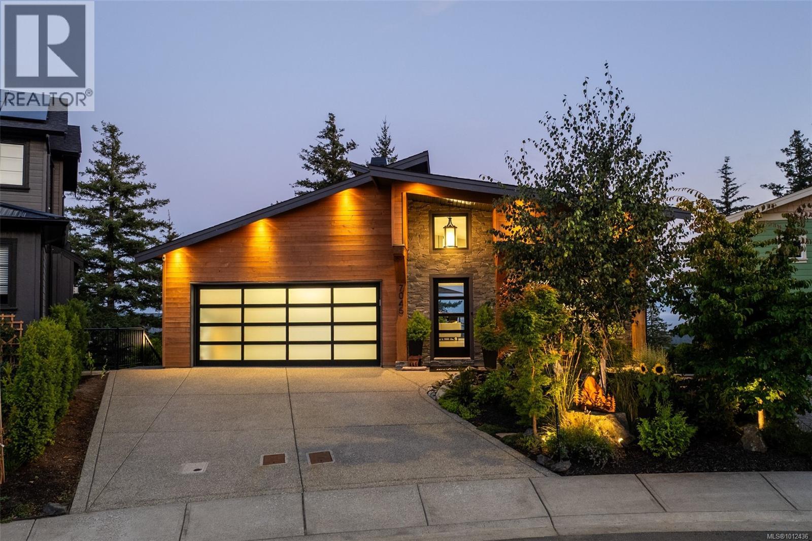 Photo 3 of 7045 Clarkson Pl, Sooke BC
