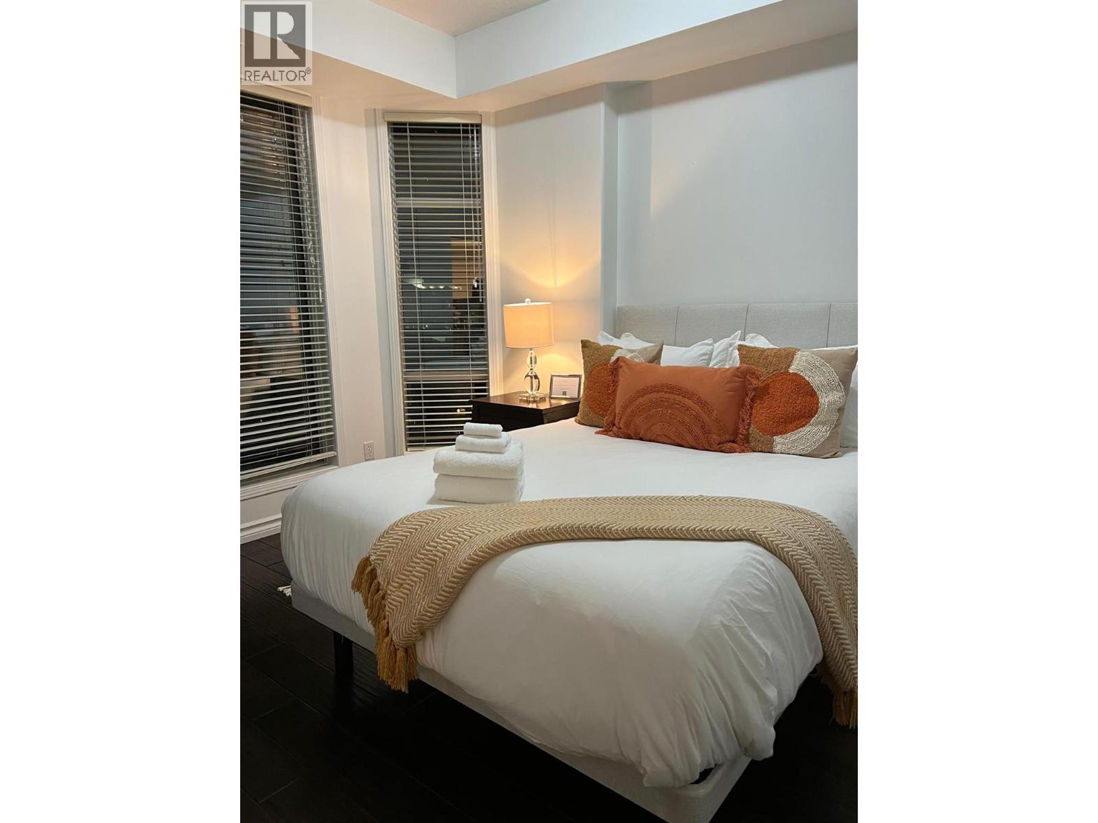 703 1128 Sunset Drive, Kelowna