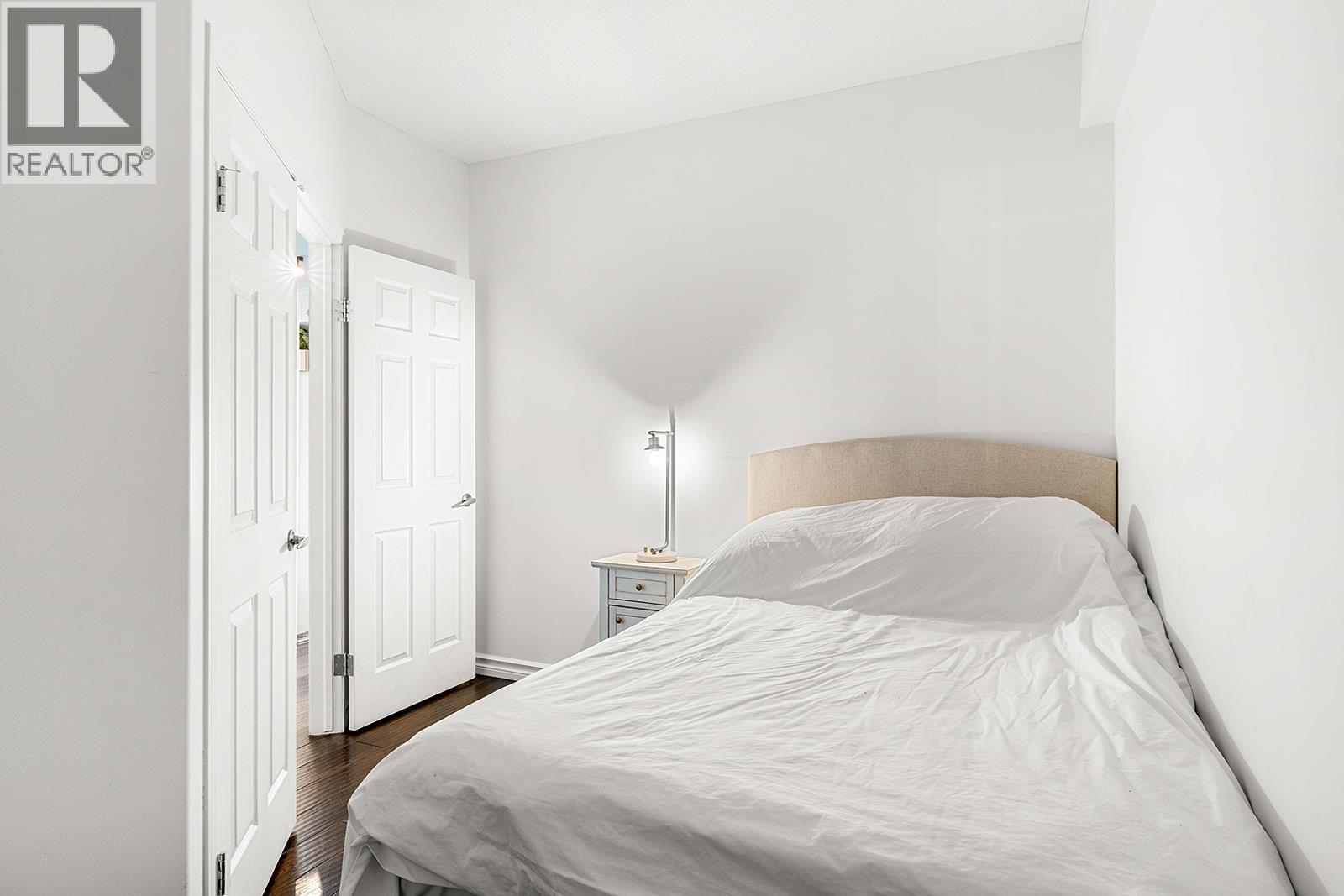 703 1128 Sunset Drive, Kelowna