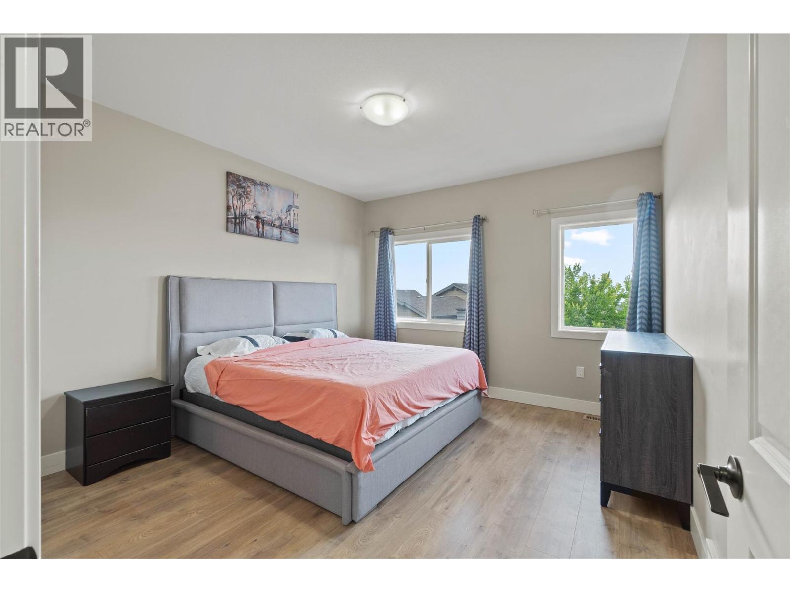 #21 2200 LINFIELD DRIVE - 19