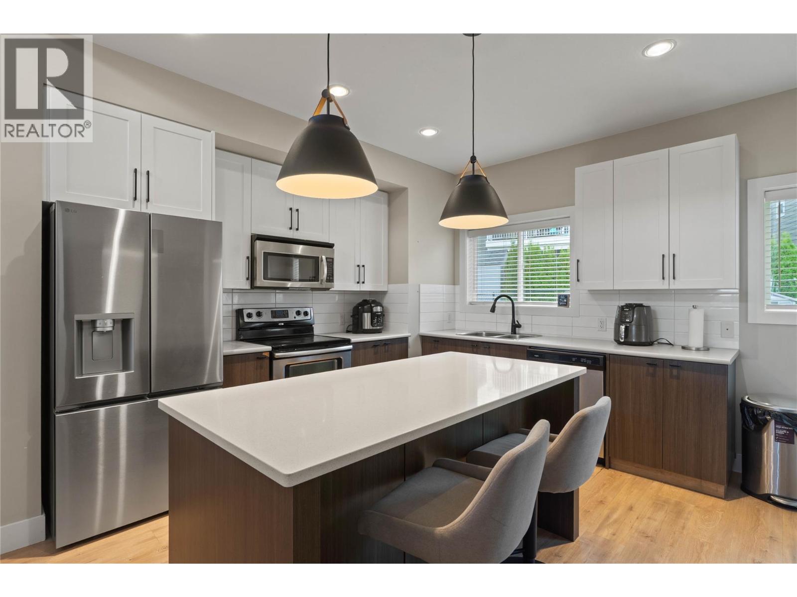 #21 2200 LINFIELD DRIVE - 2
