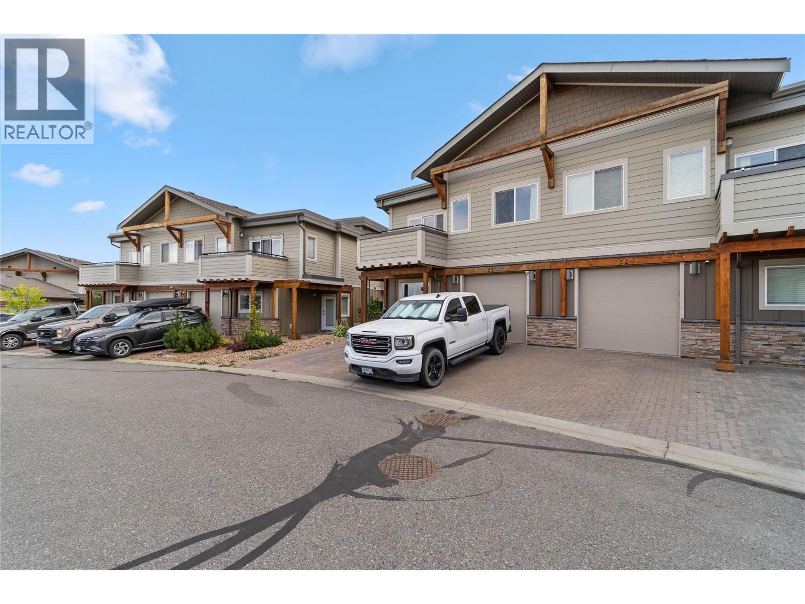#21 2200 LINFIELD DRIVE - 32