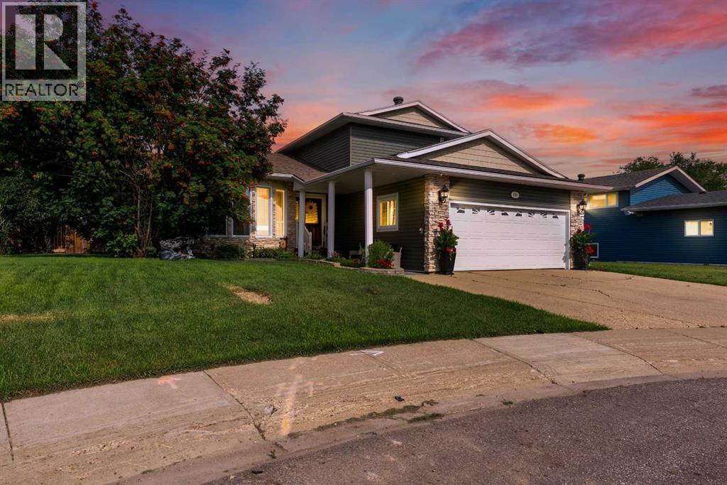 125 Whiteoak Garden, Fort McMurray
