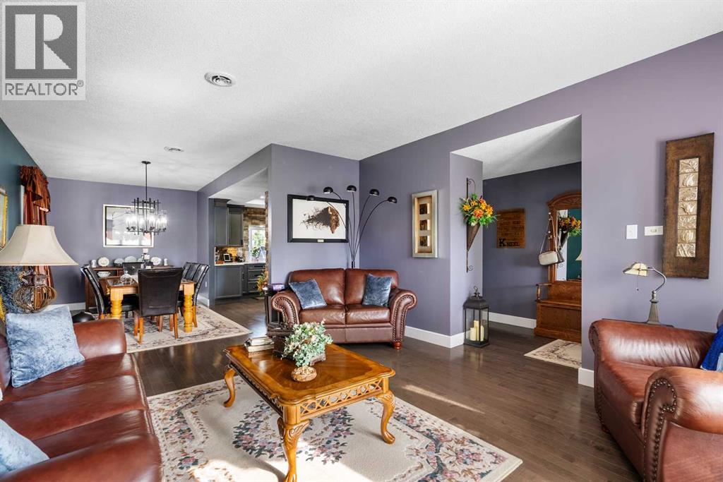125 Whiteoak Garden, Fort McMurray