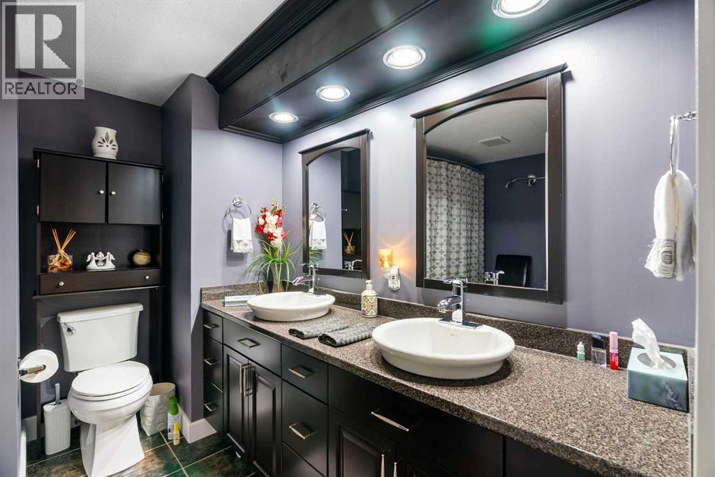 125 Whiteoak Garden, Fort McMurray