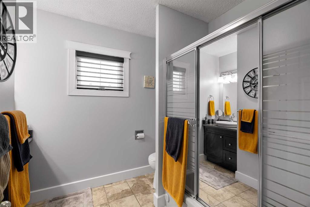 125 Whiteoak Garden, Fort McMurray