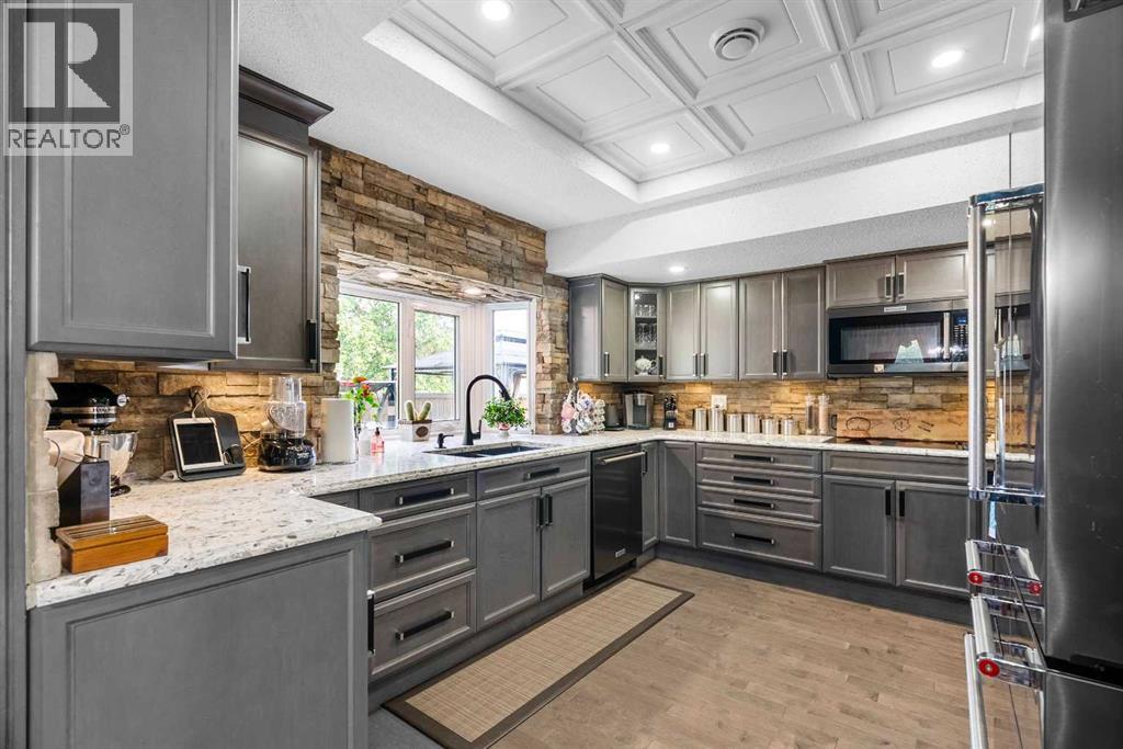 125 Whiteoak Garden, Fort McMurray