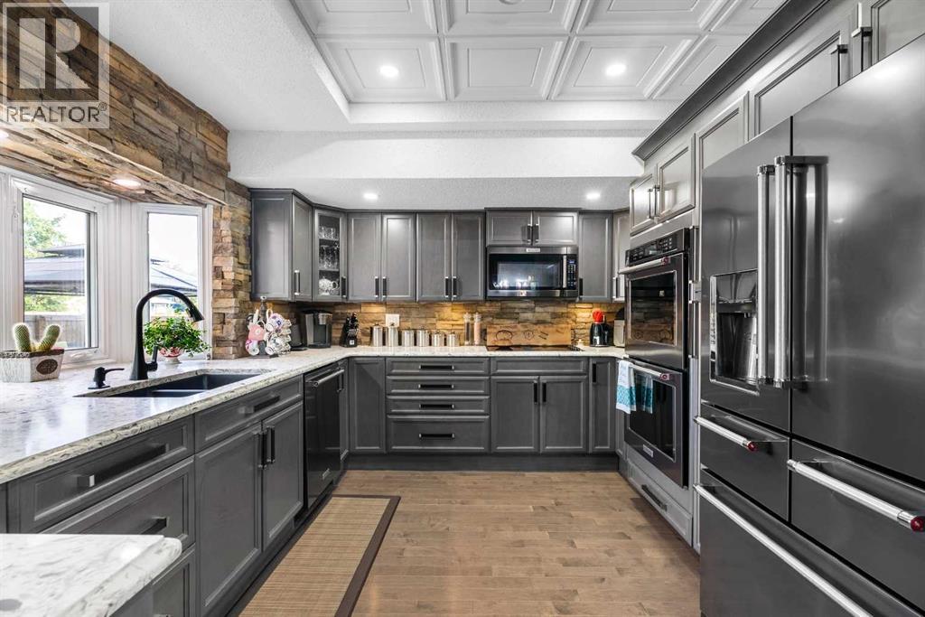 125 Whiteoak Garden, Fort McMurray