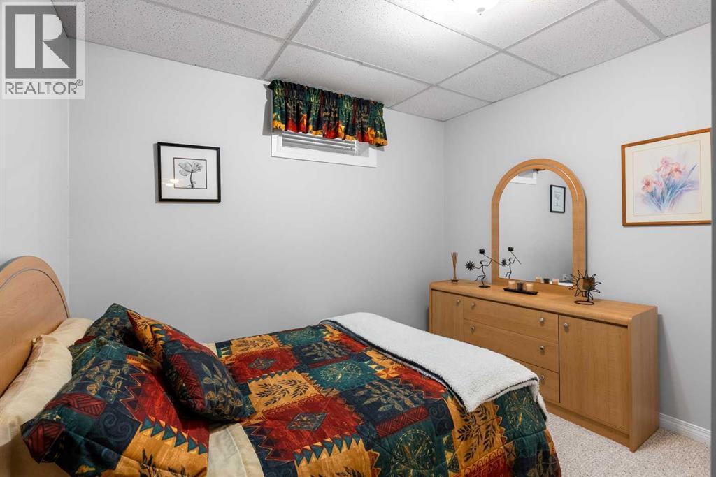 125 Whiteoak Garden, Fort McMurray