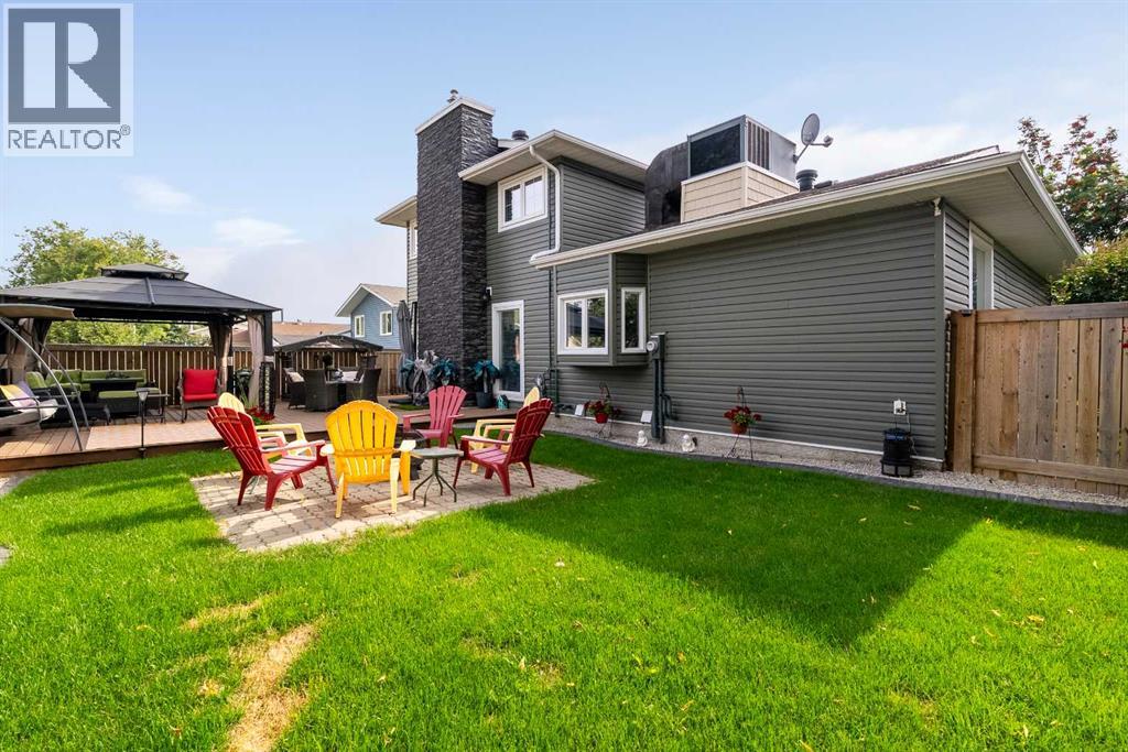 125 Whiteoak Garden, Fort McMurray