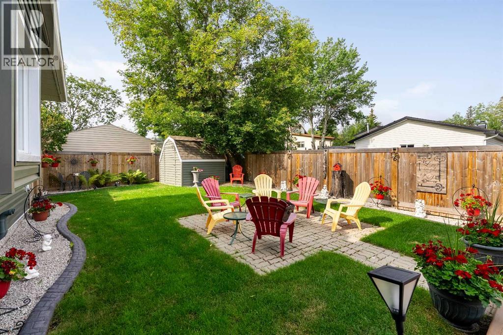 125 Whiteoak Garden, Fort McMurray
