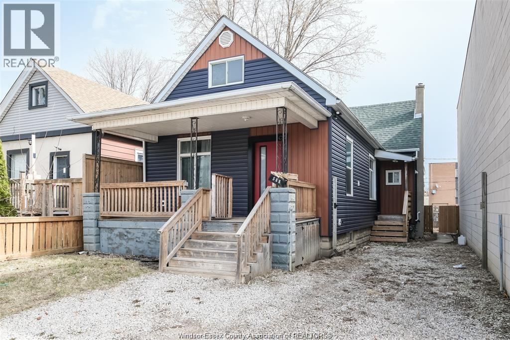 Photo 2 of 588 Caron Avenue, Windsor ON
