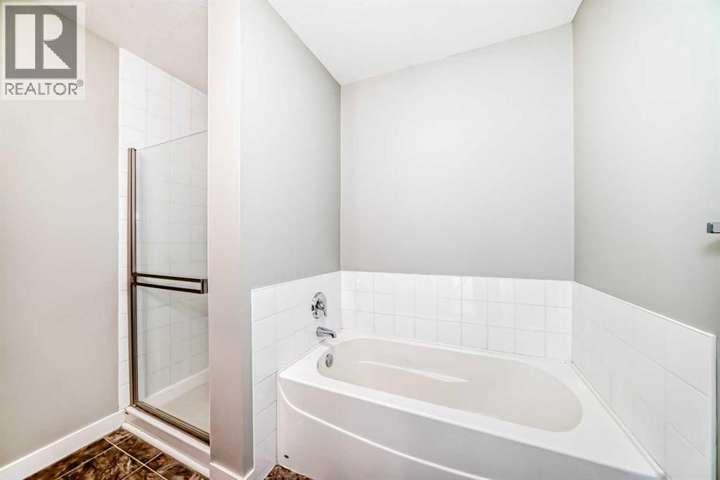 Photo 25 of 101 Indigo Lane, Chestermere AB