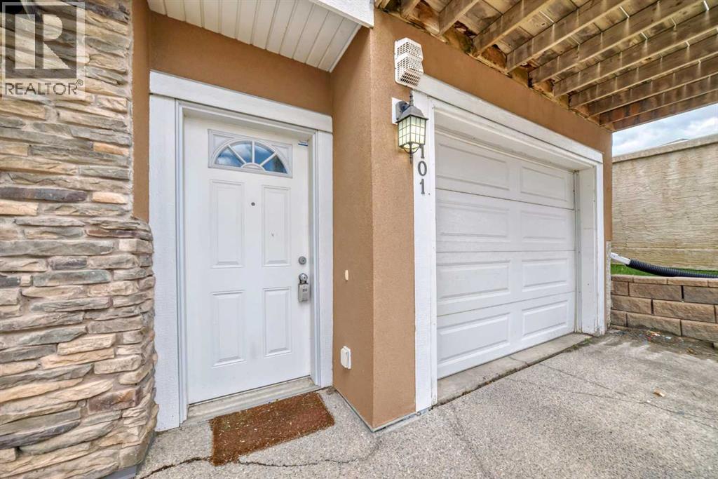 Photo 40 of 101 Indigo Lane, Chestermere AB