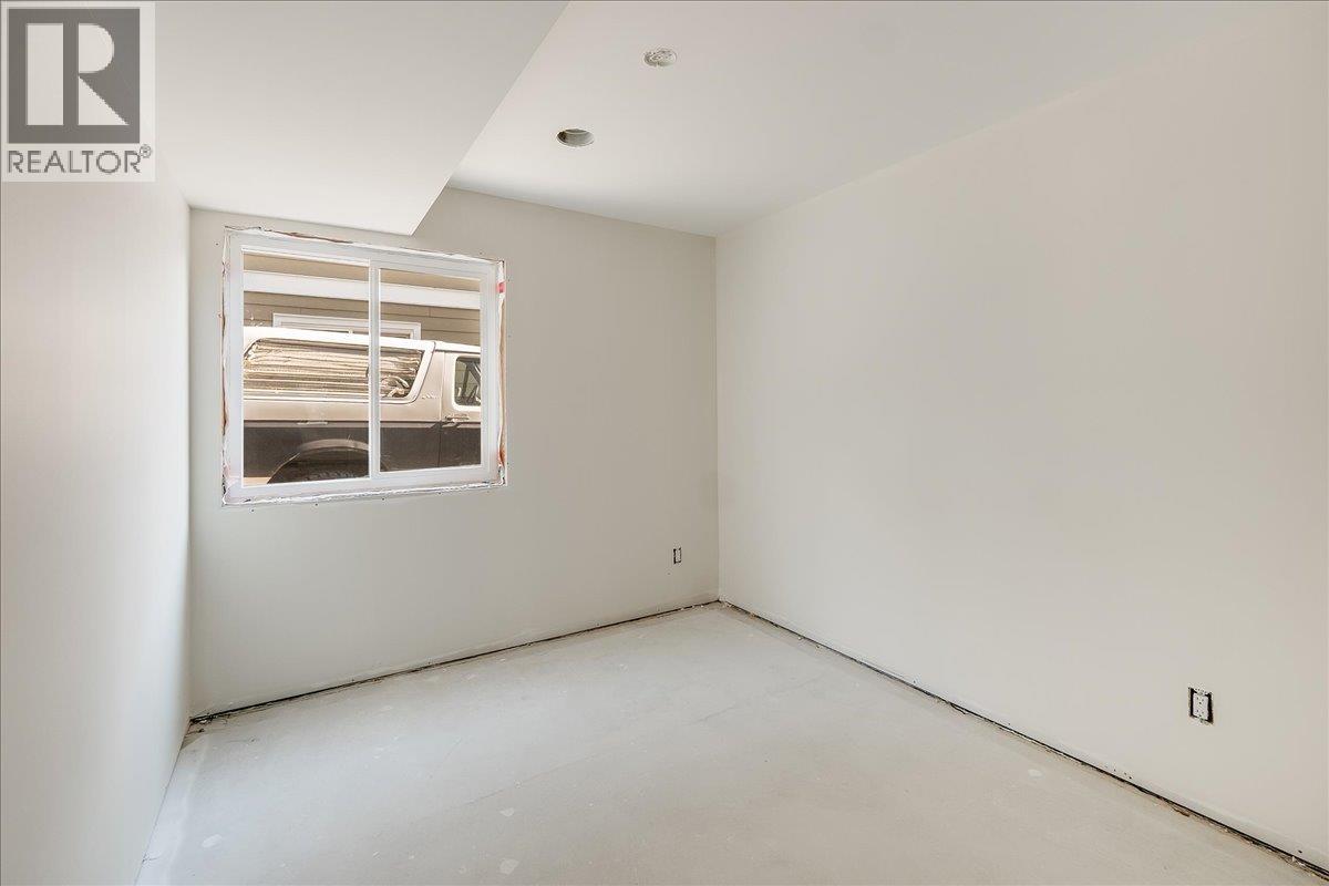 3728 TOBA Road, Castlegar