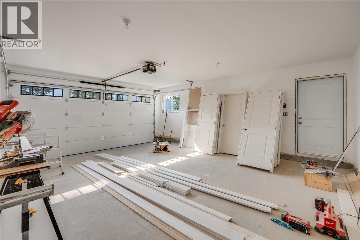 3728 TOBA Road, Castlegar