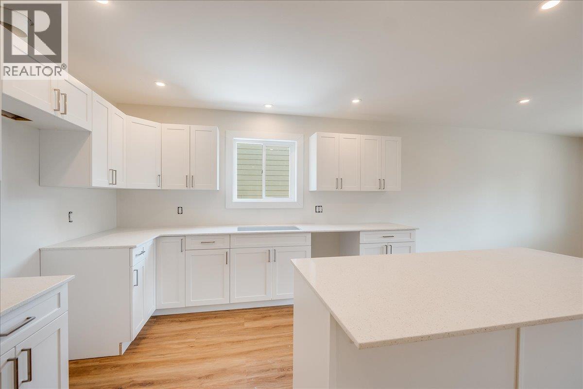 3728 TOBA Road, Castlegar