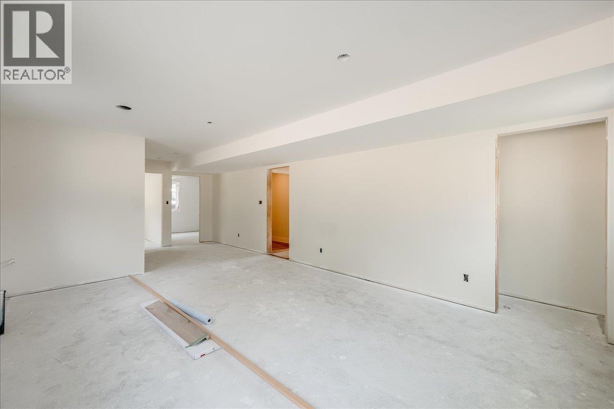 3728 TOBA Road, Castlegar