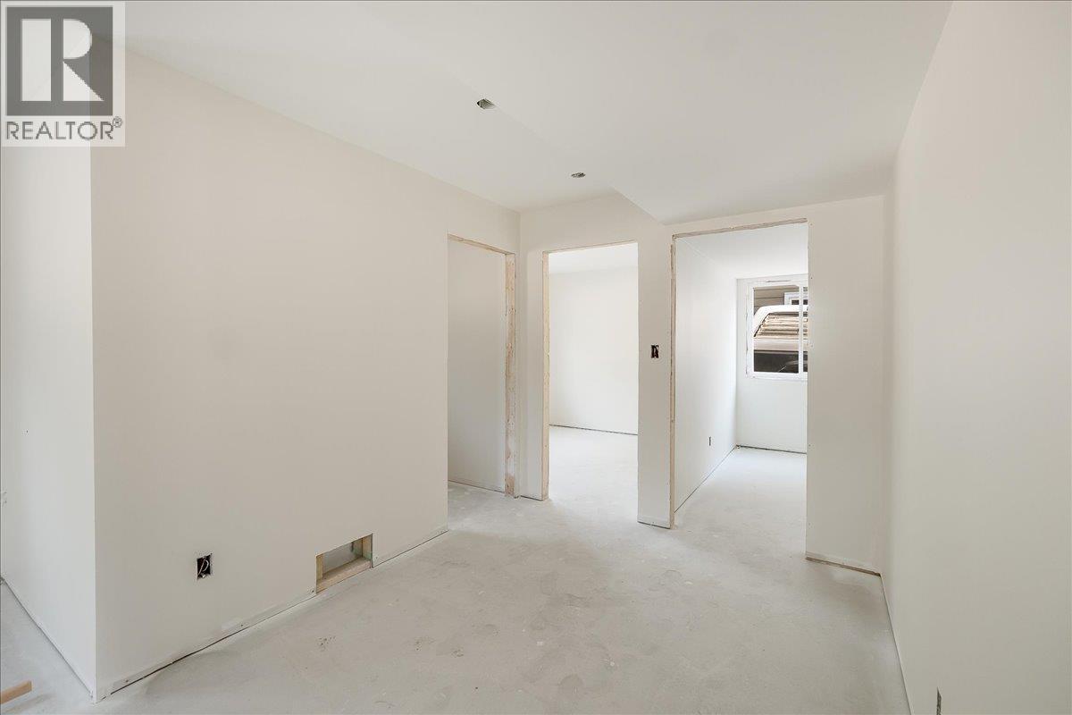 3728 TOBA Road, Castlegar