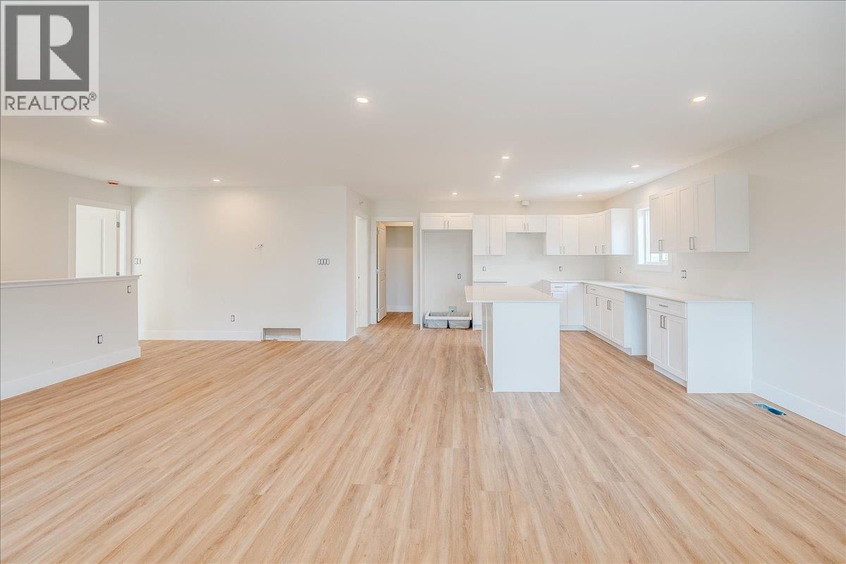 3728 TOBA Road, Castlegar