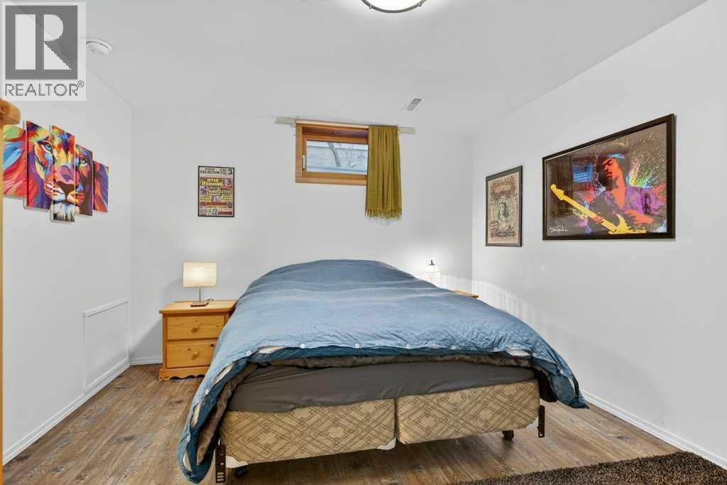 Photo 28 of 7 Strathearn Rise Sw, Calgary AB